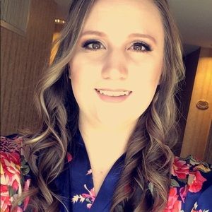 Meet your Posher, Kalie